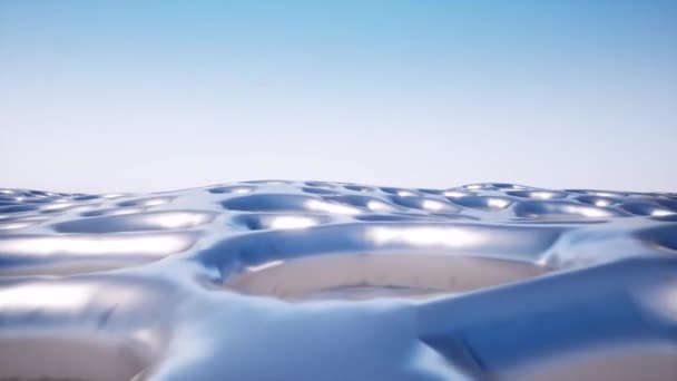 Металлическая поверхность с большими отверстиями — стоковое видео