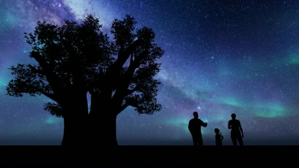 La familia Silhouette contra las estrellas. Familia feliz. Concepto de viaje. Estilo de vida. Paisaje exterior . — Vídeos de Stock