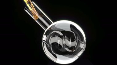 Alkol birası şişeye döküldü.