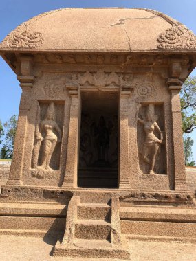 Draupadi Ratha Pancha Rathas kompleksinde Mahabalipuram, Tamil nadu, Hindistan