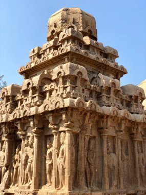 Drarmaraja Ratha Pancha Rathas kompleksinde Mahabalipuram, Tamil nadu, Hindistan