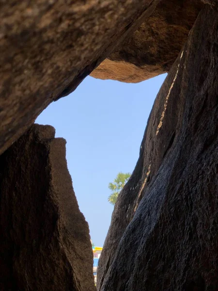 Όμορφη Θέα Των Σπηλαίων Στα Βουνά Στο Mahabalipuram — Φωτογραφία Αρχείου