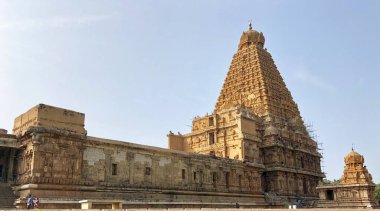Thanjavur, Tamil Nadu 'daki Brihadeeswarar tapınağı. Bu, Dravidian mimarisi tarzında inşa edilmiş Hindu tapınağı. Bu tapınak Lord Shiva 'ya adanmıştır ve bir UNESCO Dünya Mirası Alanıdır..