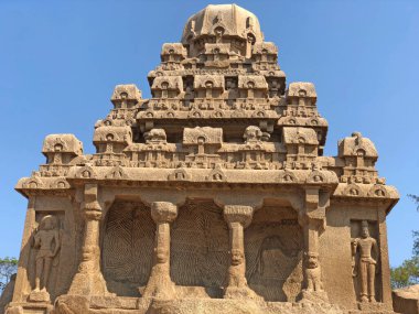 Mahabalipuram, Tamil Nadu 'da taş kesimi mağara tapınakları