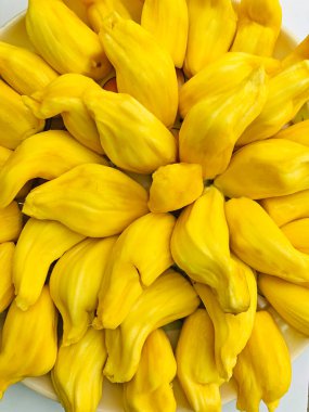 Tabakta taze meyve eti.