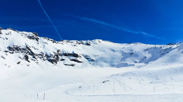 Zimowy Krajobraz Górski Górami Błękitnym Niebem Mięczak Gletscher Austria — Zdjęcie stockowe