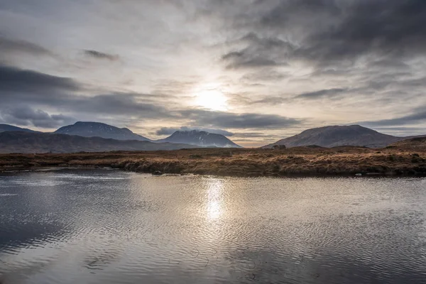 Wetlands Wintery Grass Fields Sun Starts Set Black Mount Mountain — Stock Photo, Image