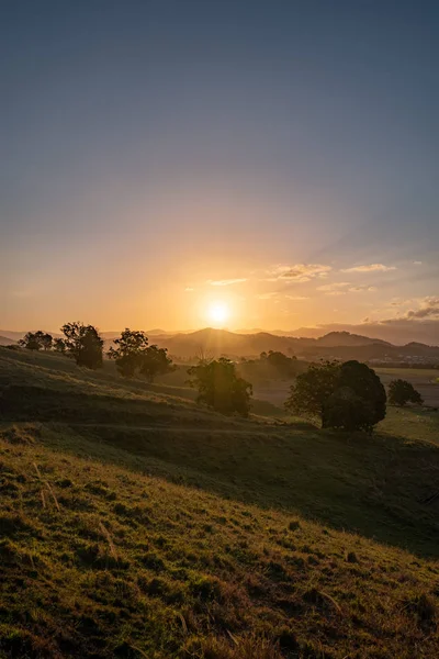 Güneş Batarken Tarlalarda Murwillumbah Nsw Avustralya Manzarasında Güzel Renkler Gölgeler — Stok fotoğraf