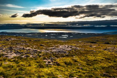 View by Applecross Pass manzara peyzaj ve the Isle of Skye Iskoçya