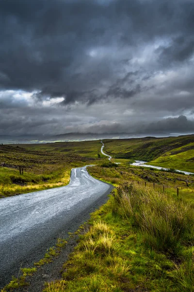 Verlaten Single Track Road Door Scenic Hills Het Isle Skye — Stockfoto