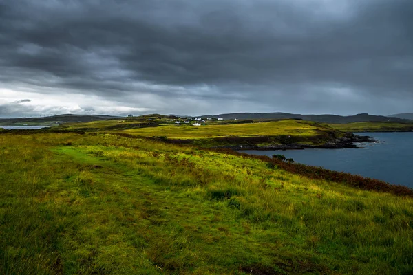 Scenic Village Vid Atlant Kusten Isle Skye Skottland — Stockfoto