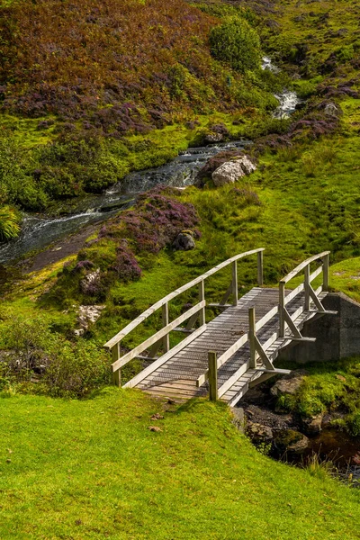 Kleine Houten Brug Wild Creek Het Isle Skye Schotland — Stockfoto