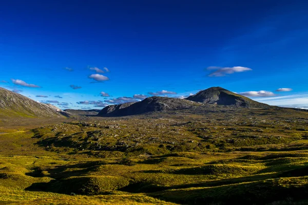 Highlands Com Montanhas Espetacular Sunlit Valley Perto Durness Rhiconich Escócia — Fotografia de Stock