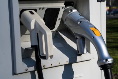 Elektrikli Araç Şarjı İstasyonunda Güç Kablosu Tedariği