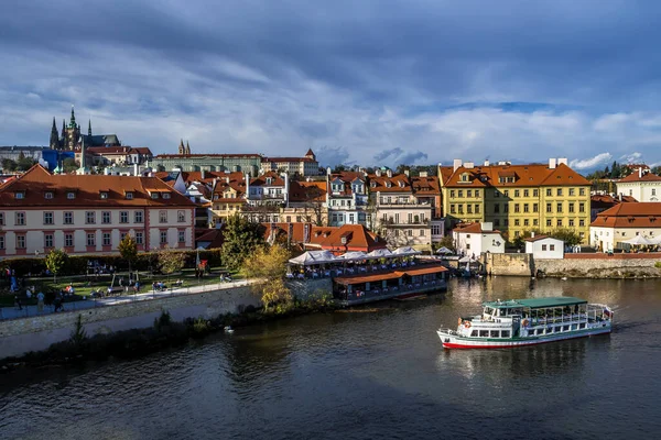 Kathedraal Van Sint Vitus Kasteel Van Hradí Rivier Moldavië Praag — Stockfoto