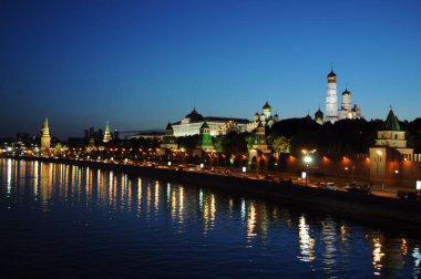 Moskvoretsky Köprüsü 'nden Moskova Kremlin manzarası