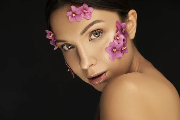 Beautiful European Woman Black Background Flawless Fresh Skin Nude Make — Stock Photo, Image