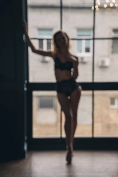 Ongefocust Bokeh Imago Prachtige Sexy Slanke Vrouw Ondergoed Draagt Verleidelijke — Stockfoto