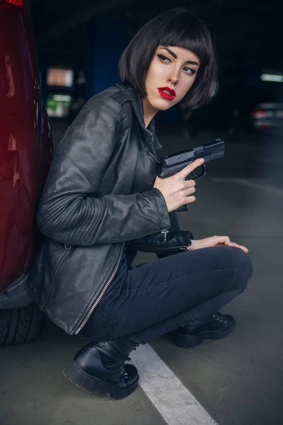Hermosa Morena Agente Espía Sexy Asesino Policía Mujer Chaqueta Cuero —  Fotos de Stock