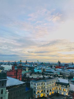 Merkez çocuk mağazasının gözlem güvertesinden Moskova manzarası