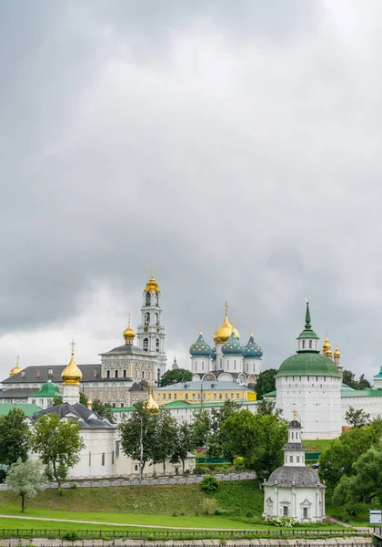 Троице Сергиево Лавра Сергиевом Посаде Летом Пасмурный День — стоковое фото