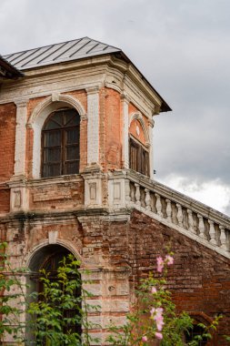 Krutitskoe Avlusu, 2020 yazında Moskova 'da