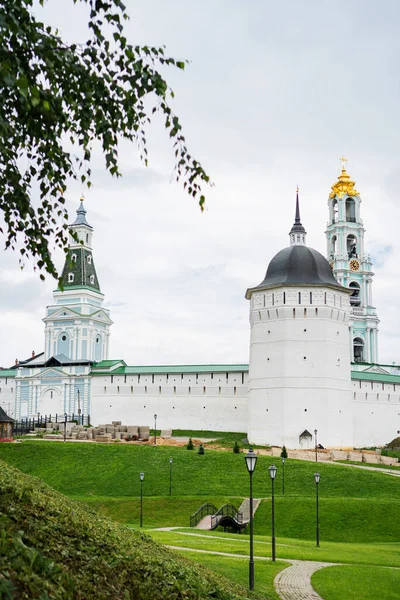 Троице Сергиево Лавра Сергиевом Посаде Летом Пасмурный День — стоковое фото