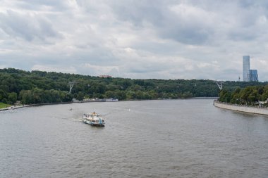 2020 yazında Moskova 'da Vorobyovy Gory' de teleferik.