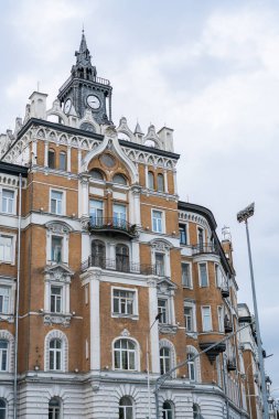 2020 yazında Moskova 'daki Apartman Binası.