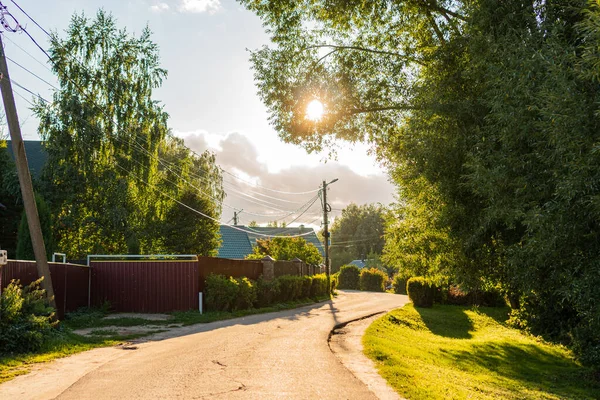 Pereslavl-Zalessky köyünde gün batımı