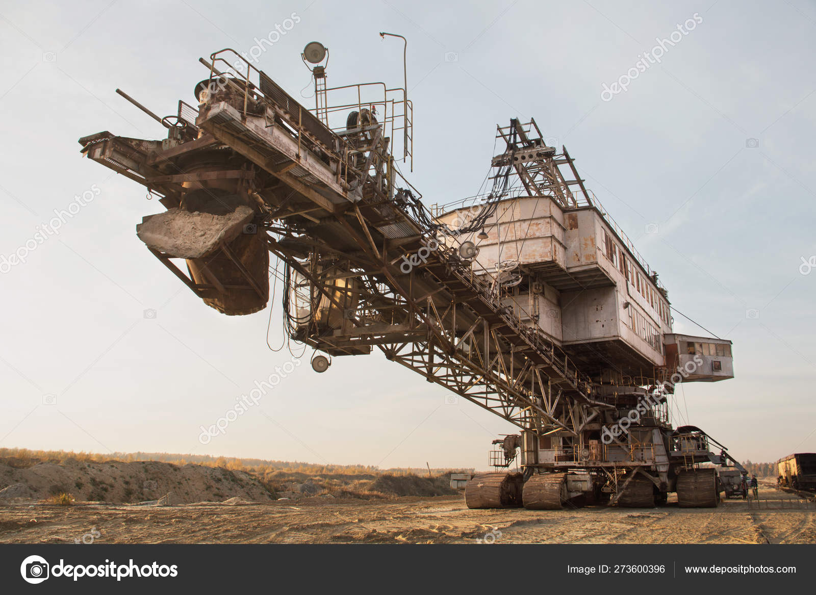 giant sand bucket