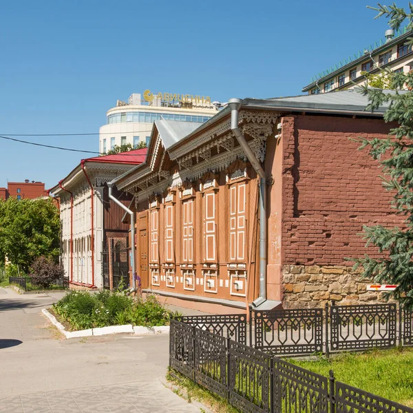 Ρωσία Νοβοσιμπίρσκ Παλιά Σπίτια Στην Οδό Kommunisticheskaya — Φωτογραφία Αρχείου