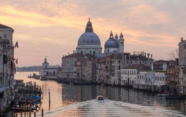 21.04.2019. İtalya. Venedik. Büyük Kanal 'ın sabah manzarası.