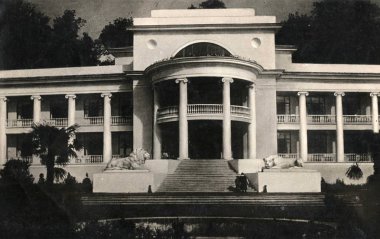 - Rusya. Soçi. Sanatoryum Primorye.