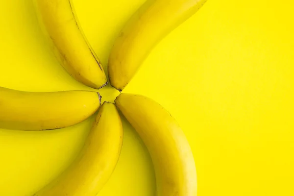 Padrão Colorido Bananas Fundo Amarelo — Fotografia de Stock