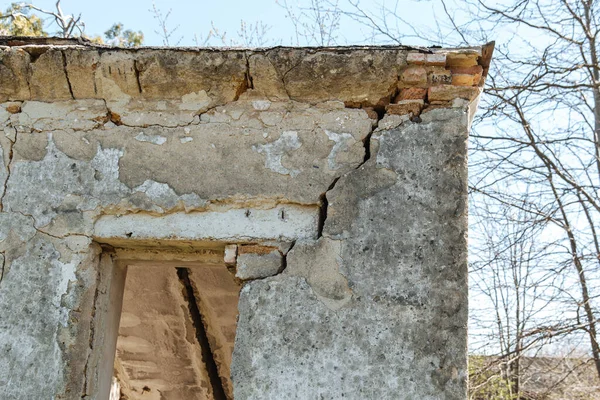 Old Abandoned Ruined House Wall Cracks Destruction Close — Stock Photo, Image