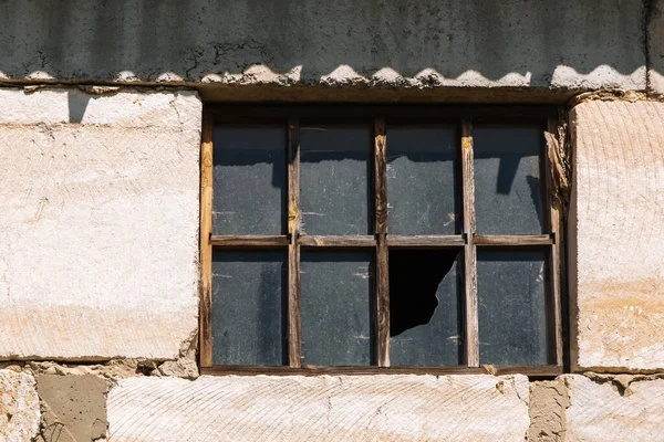 Broken Window Old Building Because Abandoned One — Stock Photo, Image