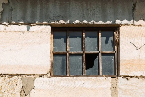 Broken Glass Building Window Housing Problems — Stock Photo, Image