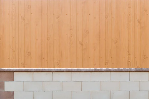 Güzel Desenli Teneke Bir Çit Dikey Çizgili Modern Çit — Stok fotoğraf