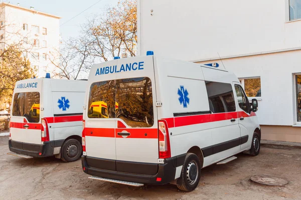 Zaporozhye Ucrânia Novembro 2019 Ambulância Moderna Visão Traseira Carro Paramédico — Fotografia de Stock