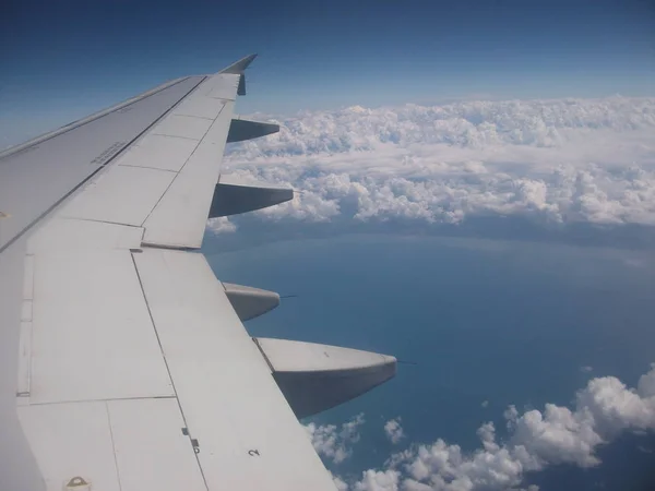 Zicht Vanuit Het Vliegtuig Wolken — Stockfoto