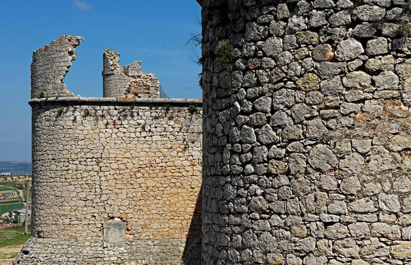 Castelo Com Textura Forte Céu Azul Intenso Chinchn Espanha — Fotografia de Stock