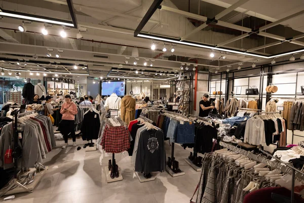 Guangzhou China Novembro 2019 Roupas Marca Loja Stradivarius Loja Interior — Fotografia de Stock