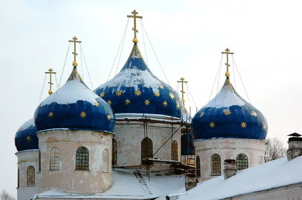 Георгиевский Монастырь Купола Крупным Планом Россия — стоковое фото