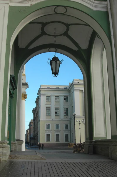 Arco Edifício Hermitage Lanterna Balançando São Petersburgo — Fotografia de Stock