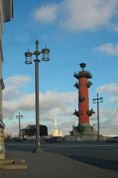 Columnas Rostrales Día Claro Cálido San Petersburgo Rusia —  Fotos de Stock