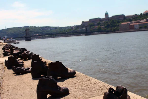 Buty na Dunaju — Zdjęcie stockowe