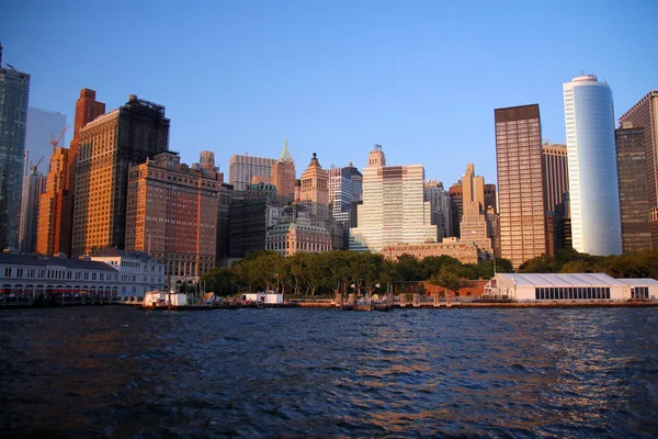 Sonnenuntergang auf Batteriepark — Stockfoto