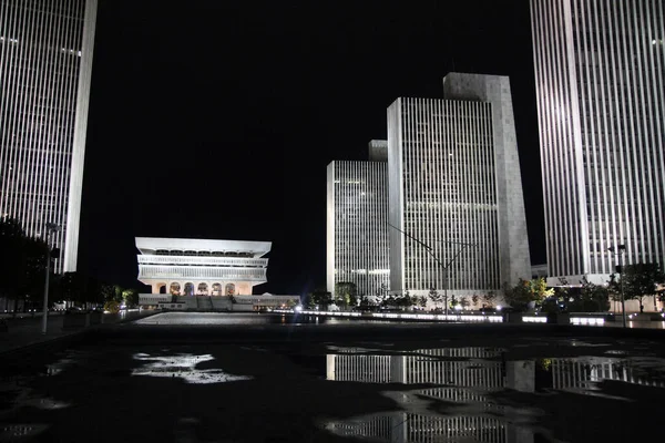 Empire State Plaza Gecesi