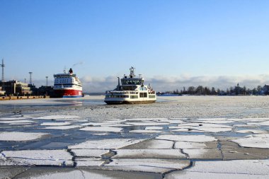 Finlandiya 'da kışın buz kıracağı